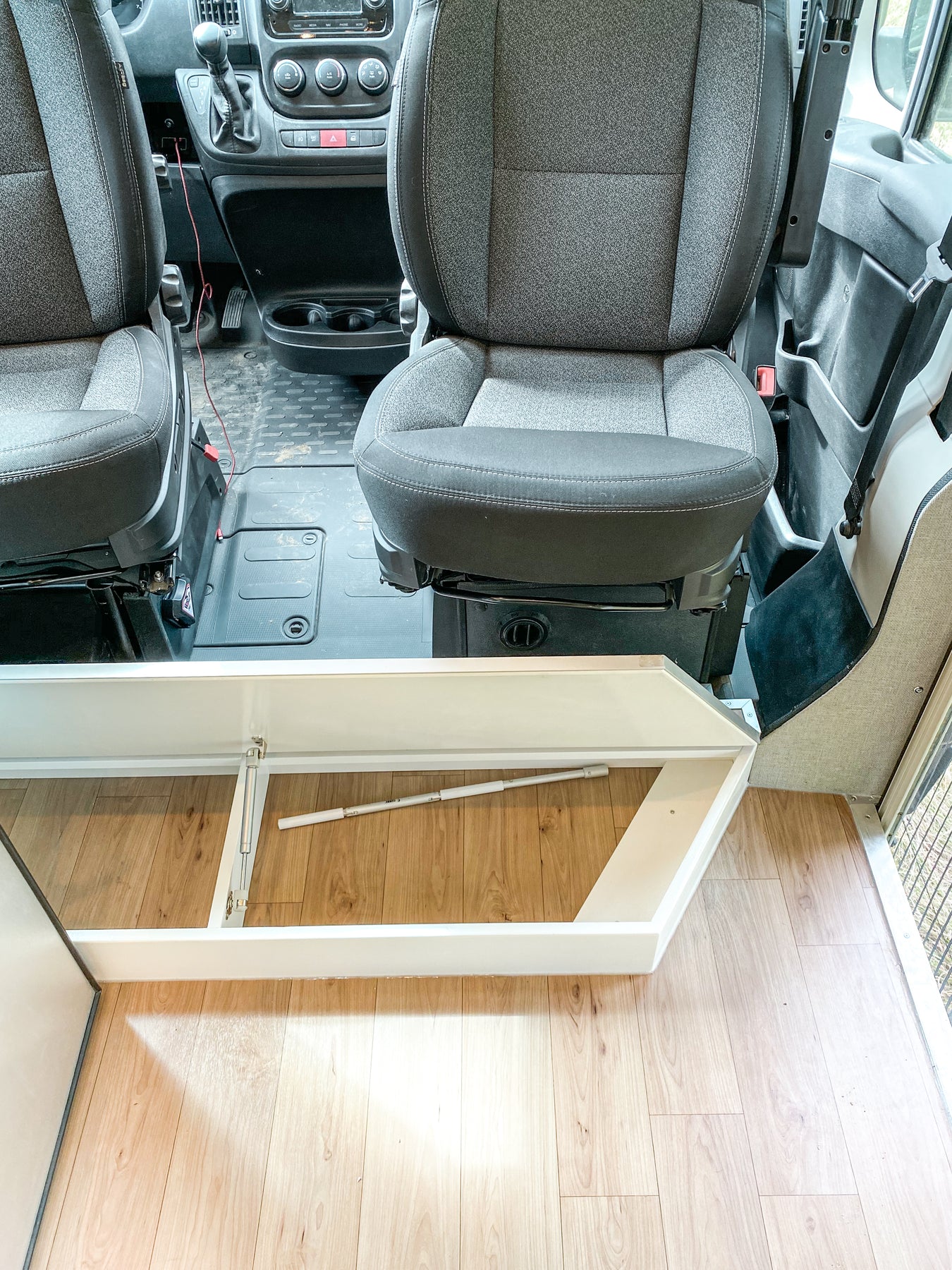 Scopema Seat Swivels - Ram Promaster 2013+ – 2Pines Upfitters